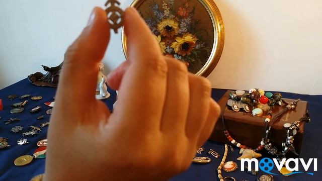 Обзор покупок за июль, значки, эдельвейсы и раритетная фигурка юного улана