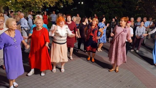 28.09.24 - Танцы на Приморском бульваре - Севастополь - Дуэ? смотреть онлайн