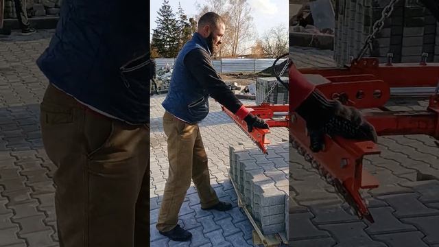 Brukkov минипогрузчик укладка тротуарной плитки пакетам?