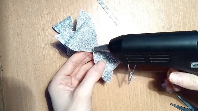 Бантики на новый год. Канзаши смотреть онлайн