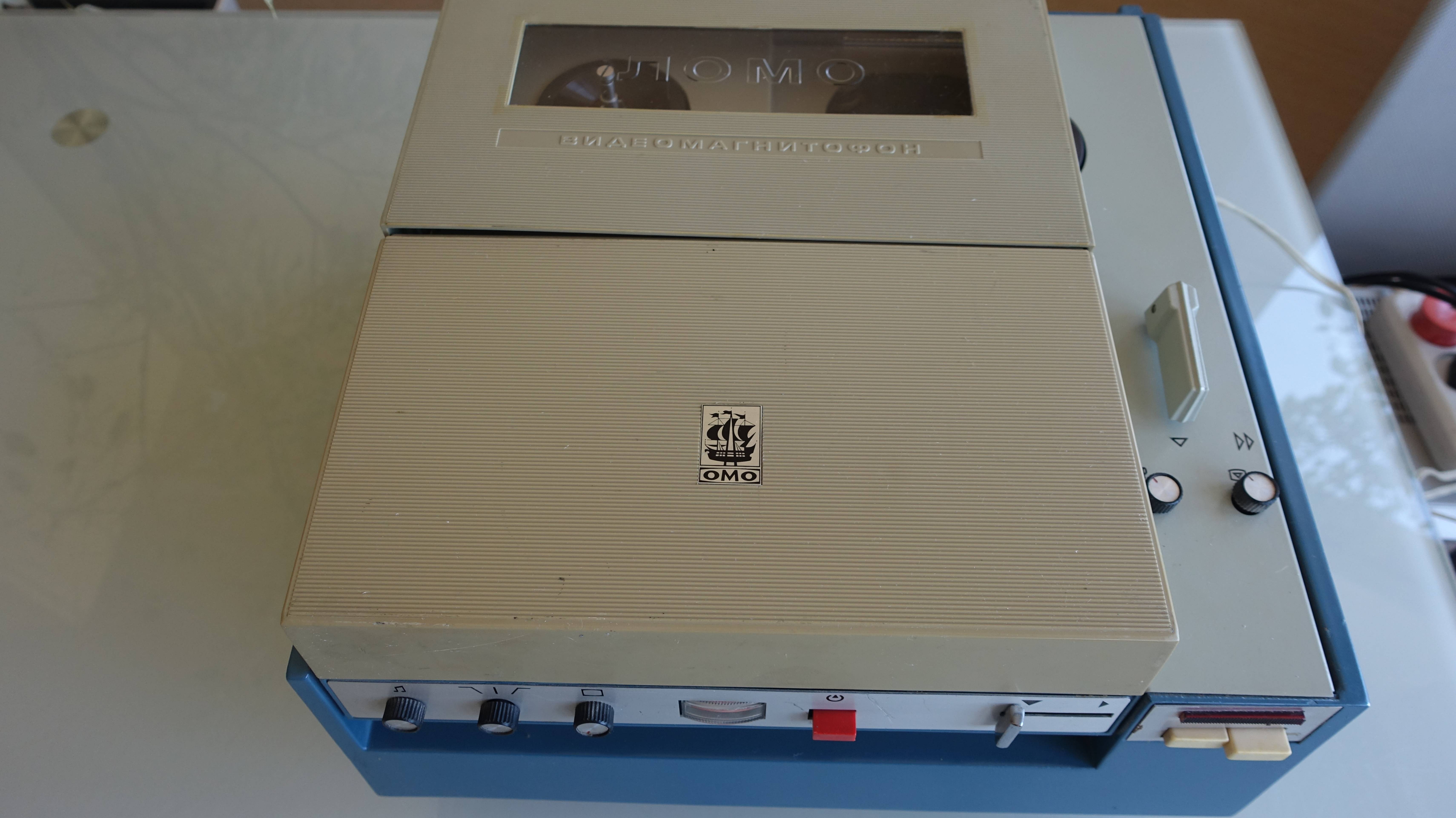 Видеомагнитофон Ломо ВК-12