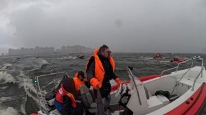 ЛОДКА ИЗ ПНД РИБ ТОРНАДО 500 выход из штормового фронта!