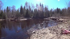 Первый поход на лодке. Остановка у столика, которую построил зимой!