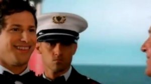 "Папа, досвидос!" (2012)_Спасает сына от брака