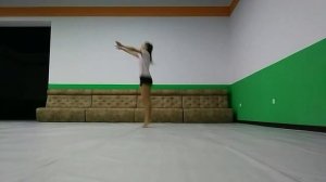 Прыжки в художественной гимнастике для любителей