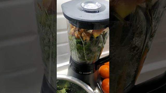 Супер смузи из крапивы. смотреть онлайн