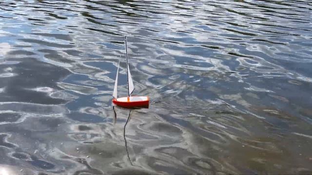 Спуск на воду! Хождение под парусом.