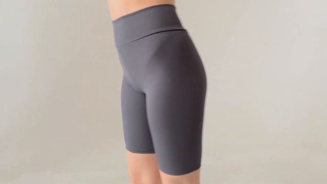 Сірі велосипедки в рубчик смотреть онлайн