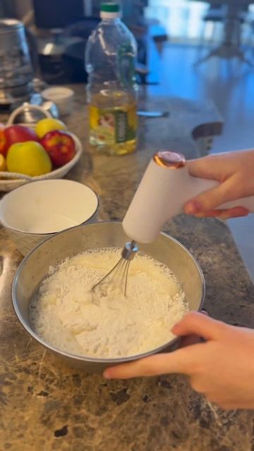 Оладьи на молоке. Простой рецепт. #оладьи #панкейки