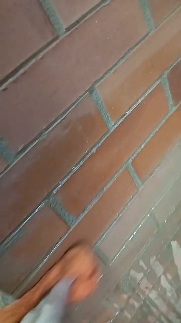 печь, отмываем от раствора.mp4