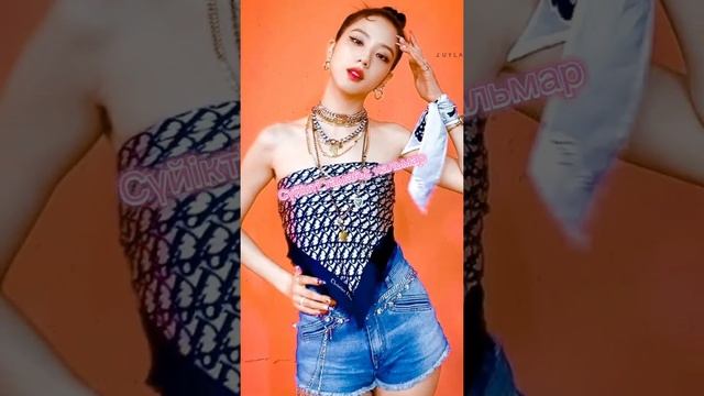 Kim Jisoo туралы мәліметтер🎀/Ұрламаймыз!