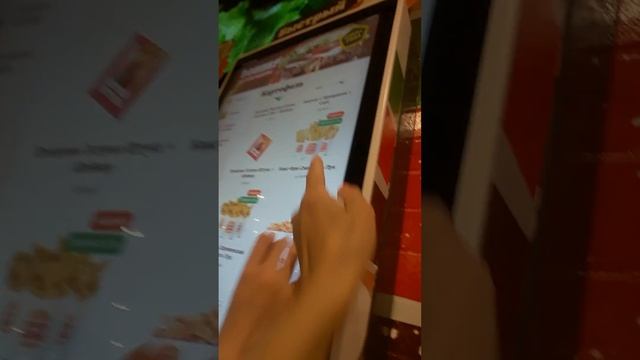 КАК МЫ ДЕЛАЕМ ЗАКАЗ В БУРГЕР КИНГ, ЧЕРЕЗ ТЕРМИНАЛ смотреть онлайн