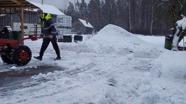 Мотобок МТЗ-05/09 Ploughing Snow