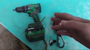 Мощный шуруповерт ледобур Ruiba, который подымает челов?