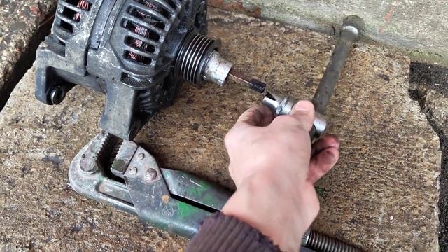 как самому снять шкив с генератора смотреть онлайн