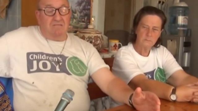 Необычная семья живёт в Украине смотреть онлайн