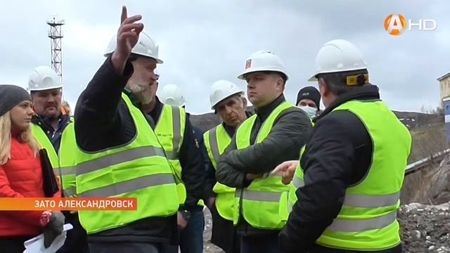 В Полярном продолжается строительство пешеходного моста HD720 смотреть онлайн