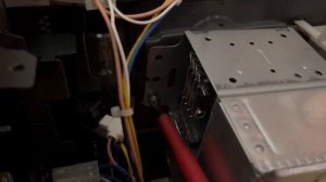 СВЧ LG — гудит! Не греет! Запах палёного пластика! 2M213—09