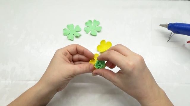 🌸 Цветочек из фоамирана.🌸 Flower of foamiran. смотреть онлайн