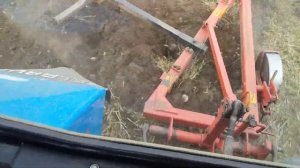 Работа плуга ЛИДСЕЛЬМАШ L 108  с гребёнкой