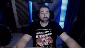 УМЕЕТ ЛИ КИРК ХЭММЕТТ ИГРАТЬ НА ГИТАРЕ? КАК ЗАБУРУЕВ О?