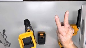 Аккумуляторная цепная пила Deko DKCHS 20-6 проблема с аккуму