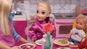 Вонь перепутала детей и забрала чужого - Сериал Мама Барби