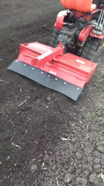 Минитрактор гусеничный с фрезой смотреть онлайн