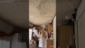 Парень просит показать девушке свою попу! Как быть дев