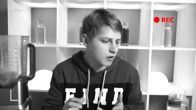 DIY МОЛОЧНЫЕ КОКТЕЙЛИ СО ВКУСОМ РОЛТОНА, ПОМИДОРА И Т Д смотреть онлайн