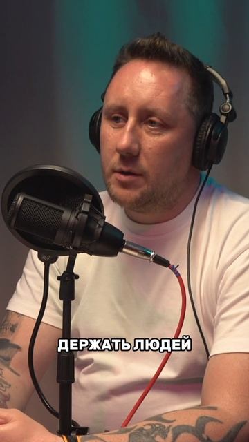 Строители станут обычными сотрудниками? #домизбруса #бригада #загородныйдом #строительство смотреть онлайн