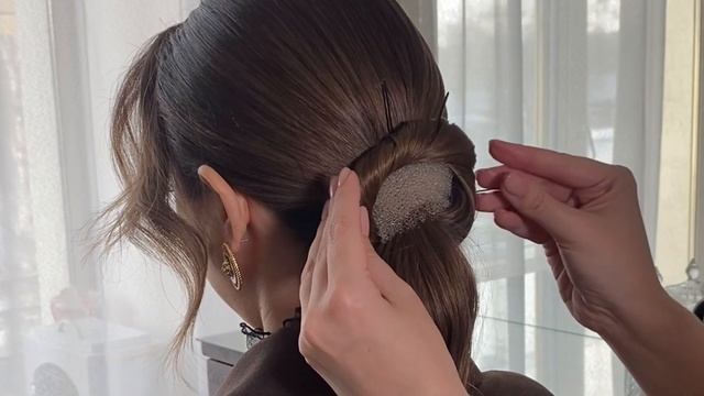 Как сделать низкий гладкий пучок за 10 минут смотреть онлайн