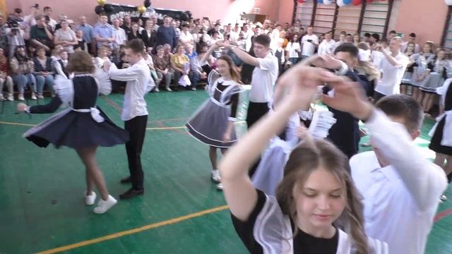 Вальс последний звонок 9А Класс смотреть онлайн