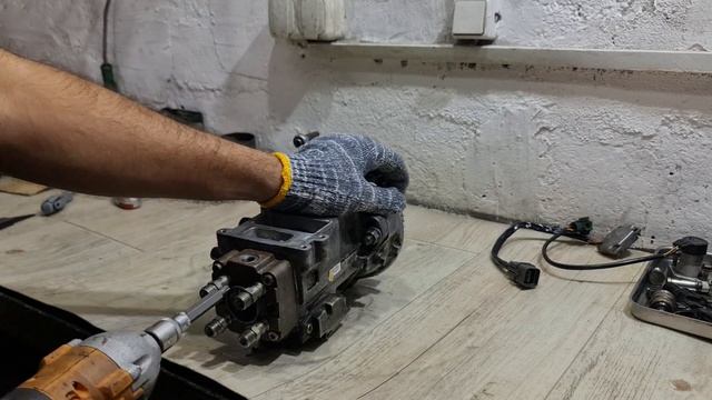 Паджеро 3 4м41 Запускается и глохнет. Дефектовка тнвд из