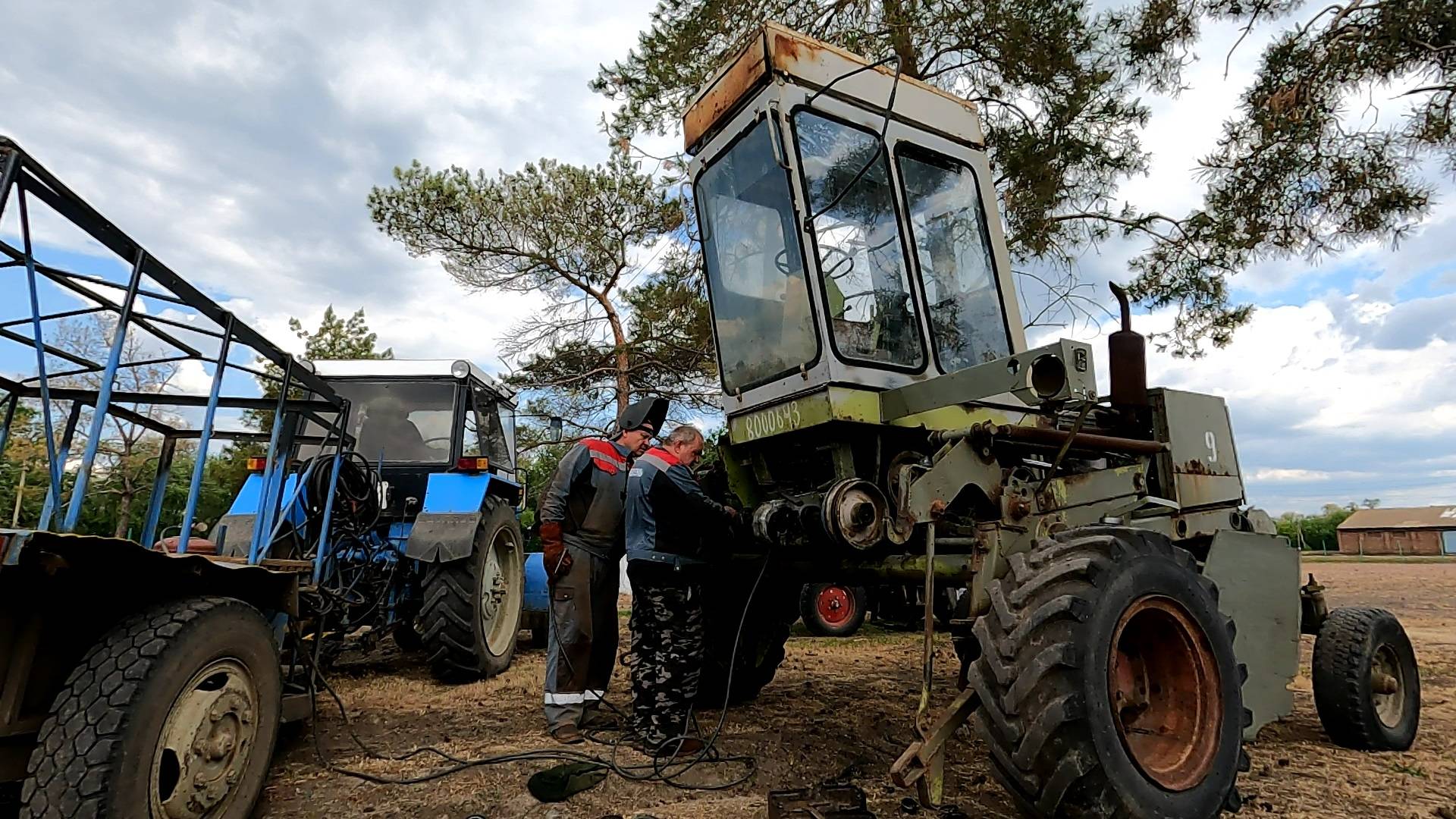 К нам на время сенокоса вернулся Степан Борисович! ( 1 ЧАСТЬ ) смотреть онлайн