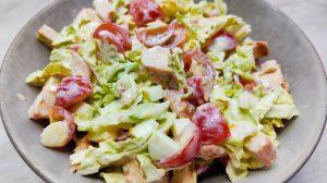 Легкий салат с пекинской капустой и курицей