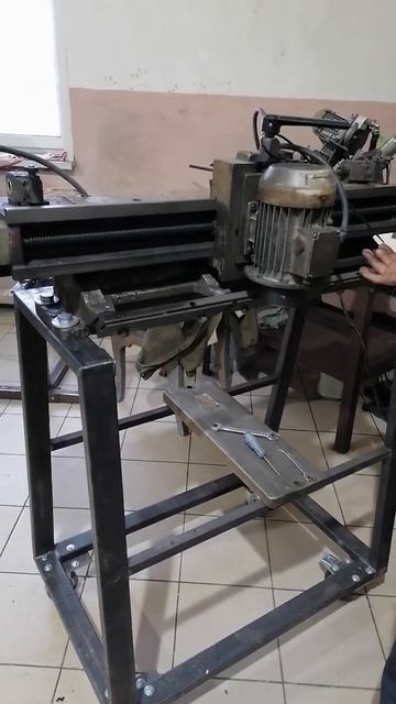 Заточной станок красный металист