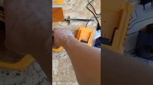 Аккумуляторная циркулярка от ingco 140 мм.