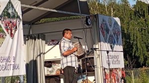 Анатолий Святов  с частушками.