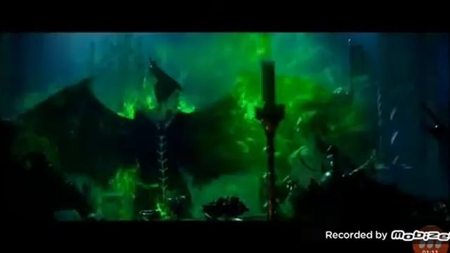 Малефисента: Владычица тьмы смотреть онлайн
