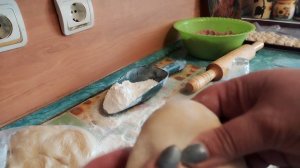 Тестораскатка в деле. Самое вкусное тесто для пельмен?