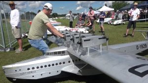 12 двигателей - демонстрация полёта гигантского самолёта- амфибии