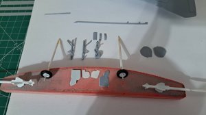 Моделизм. Как красить шасси самолёта.