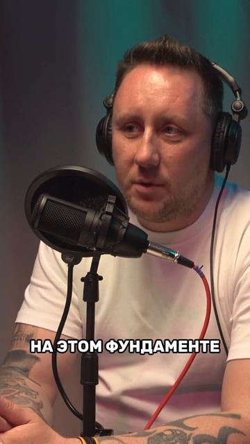 Люди есть для работы, но нужны с опытом #домизбруса #загородныйдом #строительство #exima смотреть онлайн