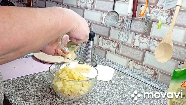 Сочный салат из куриной грудки. Самый быстрый рецепт