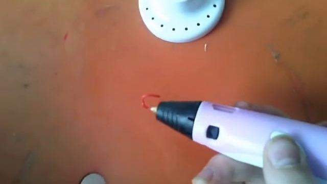 РИСУЮ 3D РУЧКОЙ//ФОН УПАЛ?! смотреть онлайн