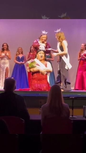 Правильно!!!! Красоты должно быть много!!!!!👍👍😌😌👍☺? смотреть онлайн