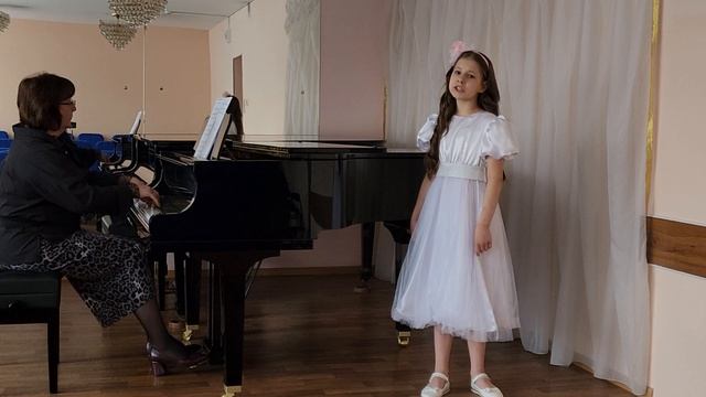 Кемерово, ЦДШИ, Михайленко Аделия - В. Залесский, сл. И. Никитина "Вечернее настроение" смотреть онлайн