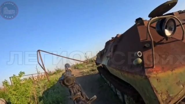 Российские военнослужащие сбивают FPV-дрон противника за секунду до столкновения. смотреть онлайн