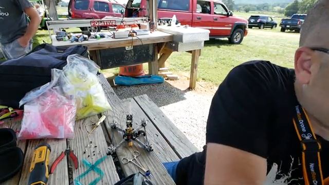 Can Velocidrone make me a better drone racer ｜ SIMULATOR VS REAL LIFE смотреть онлайн